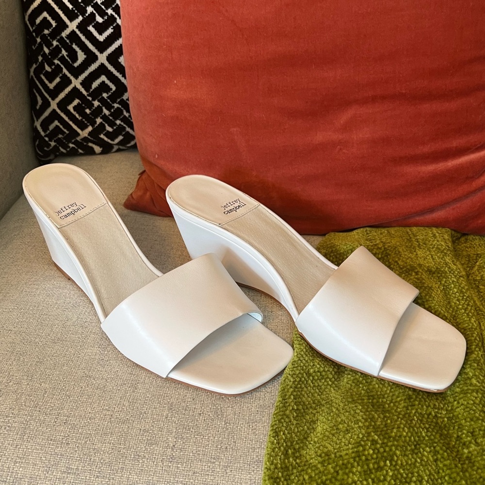 NWT NWOB Jeffrey Campbell Appetit Wedge - White - Size 11